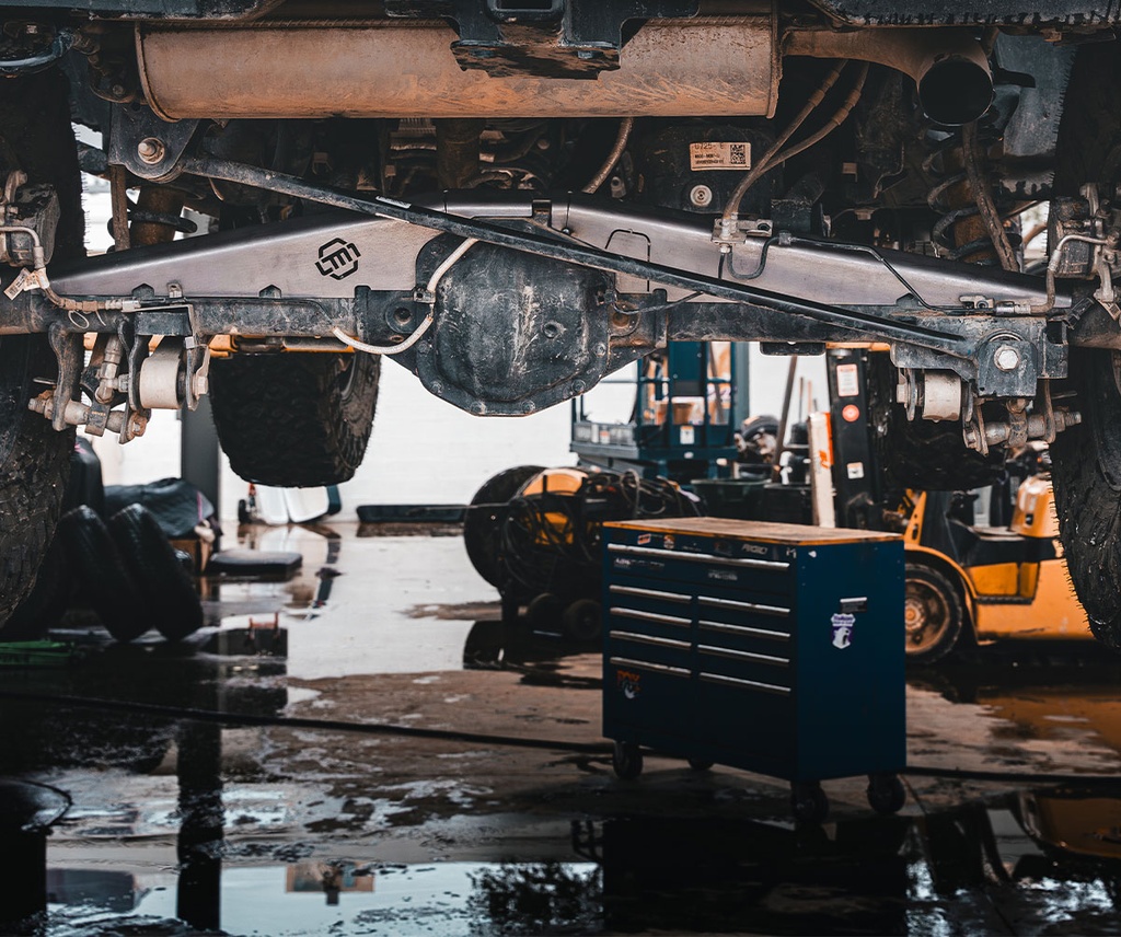 BRONCO, REAR AXLE TRUSS KIT