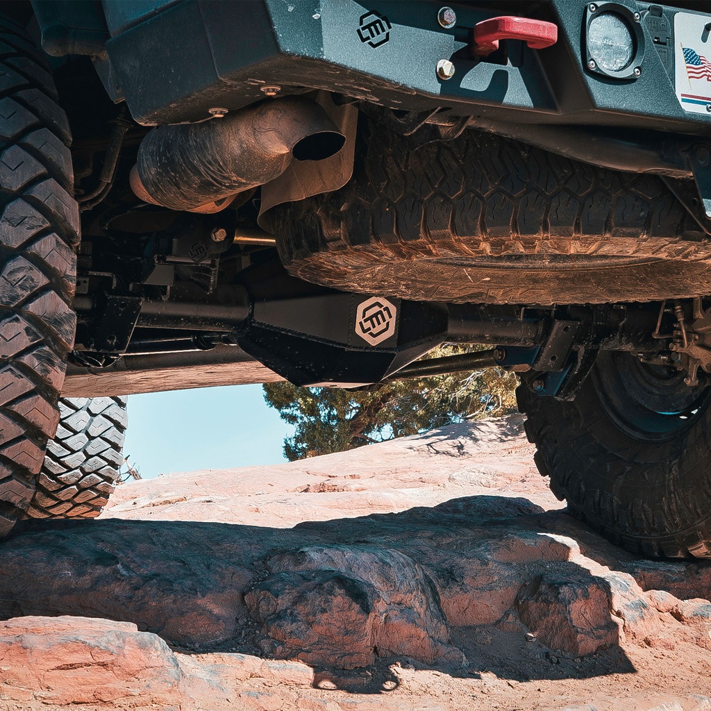 AXLE, 9in, JEEP JT, OEM BRACKETRY, SEMI-FLOAT, REAR