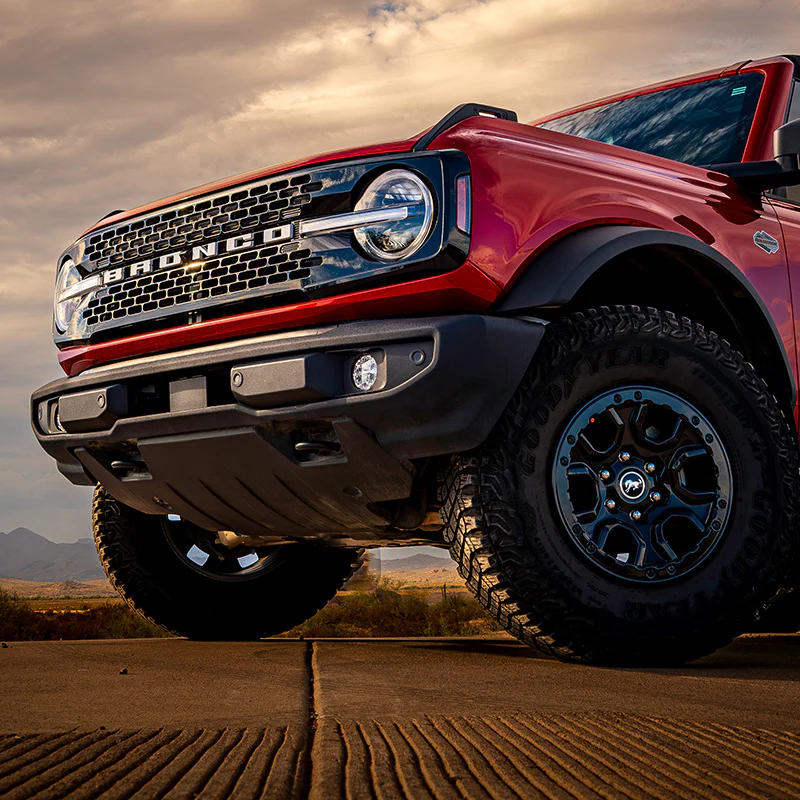 Nacho, Quatro SAE Combo White